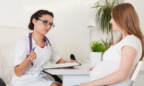 El médico selecciona el medicamento antibacteriano individualmente